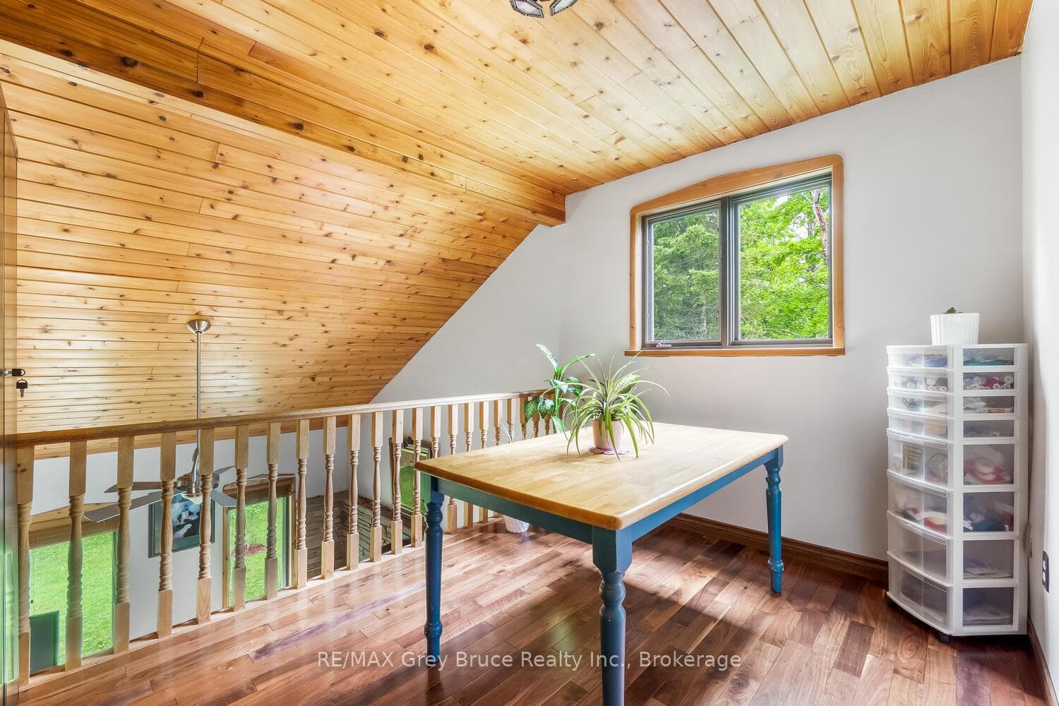 Loft space, great for office, crafts, etc.