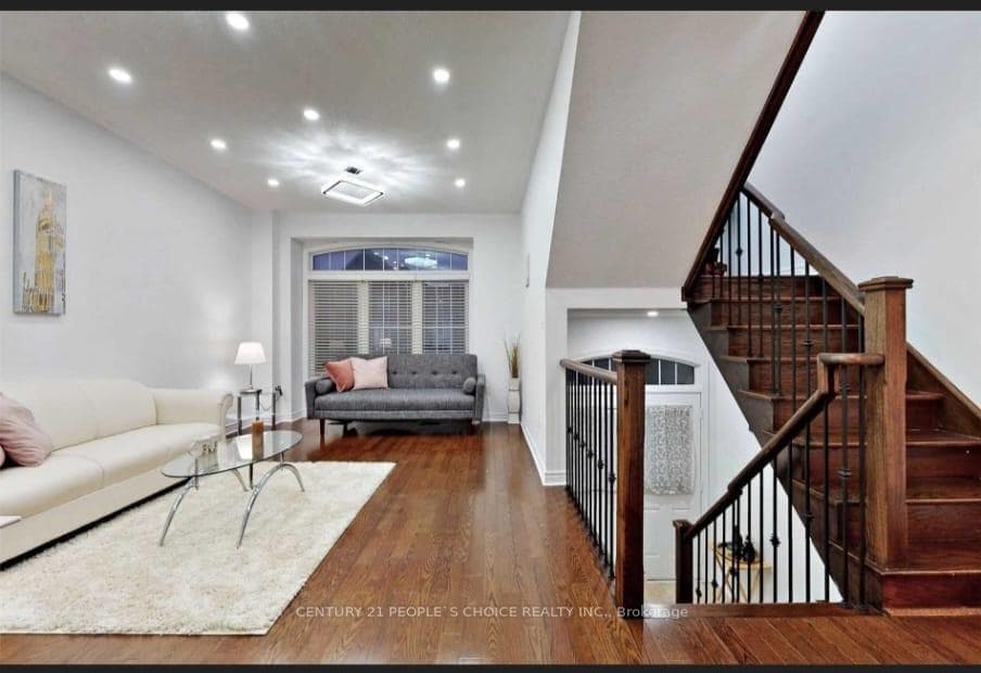 80 Lorenzo Circle photo 3