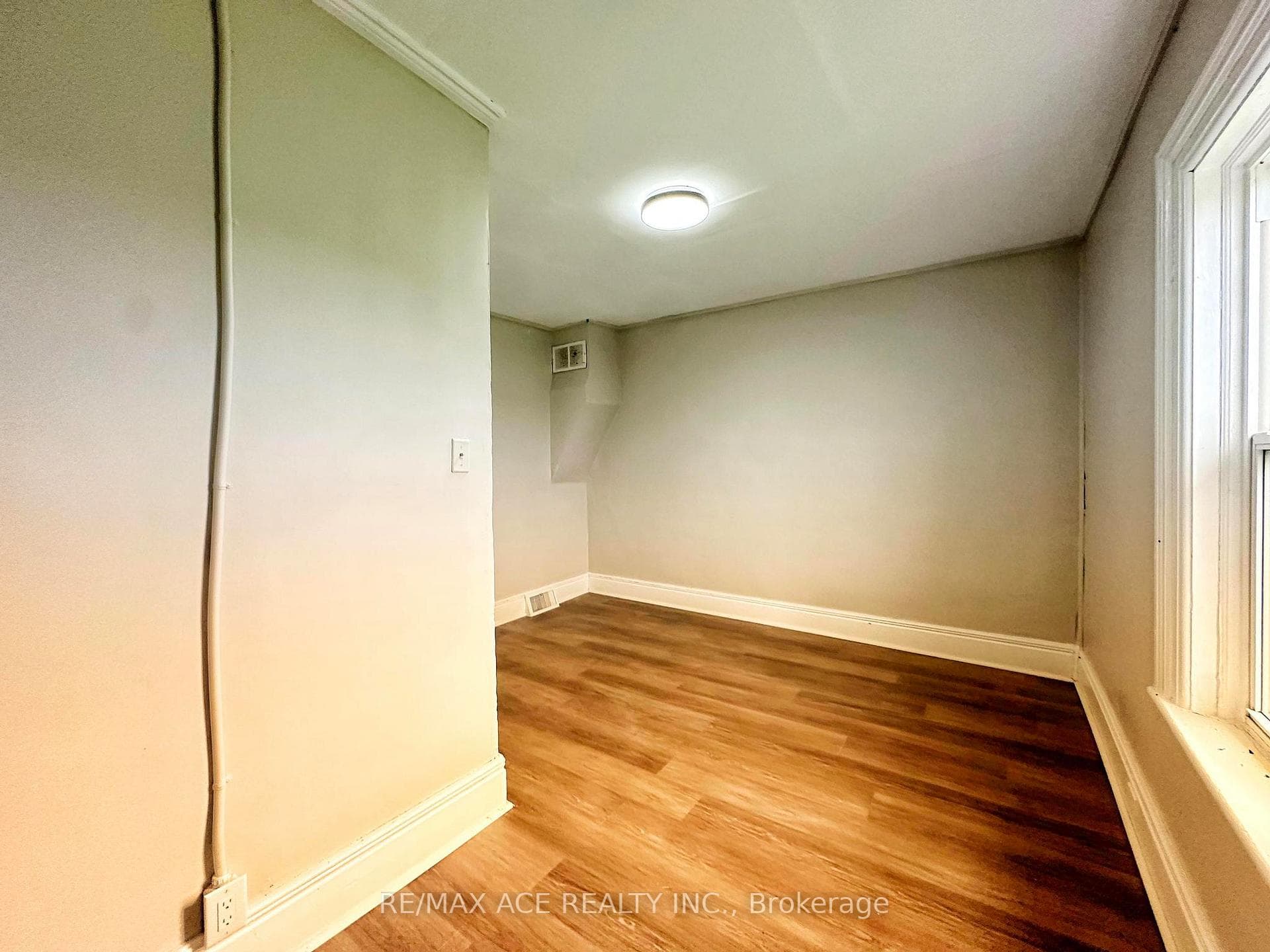 518643 County 124 Road photo 31