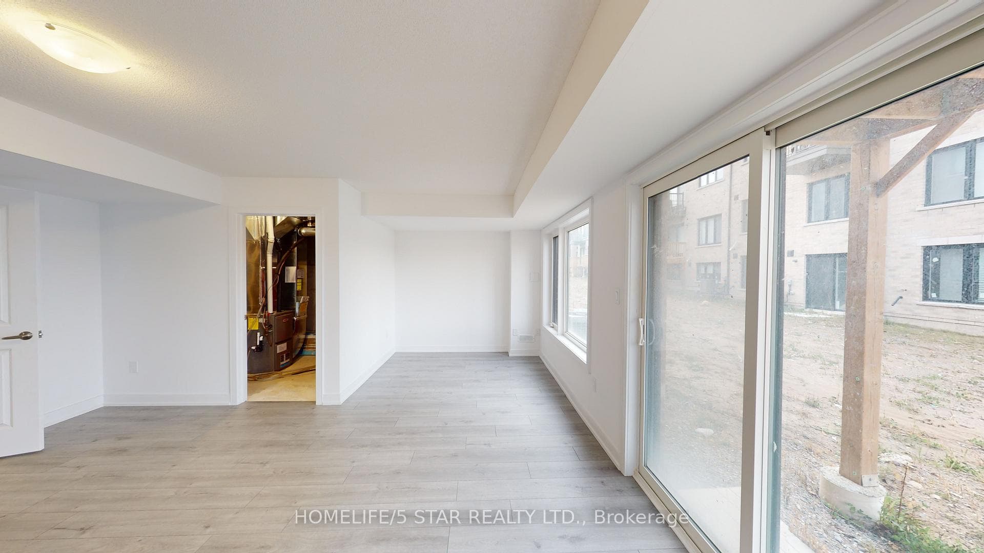 143 Blue Forest Crescent photo 30
