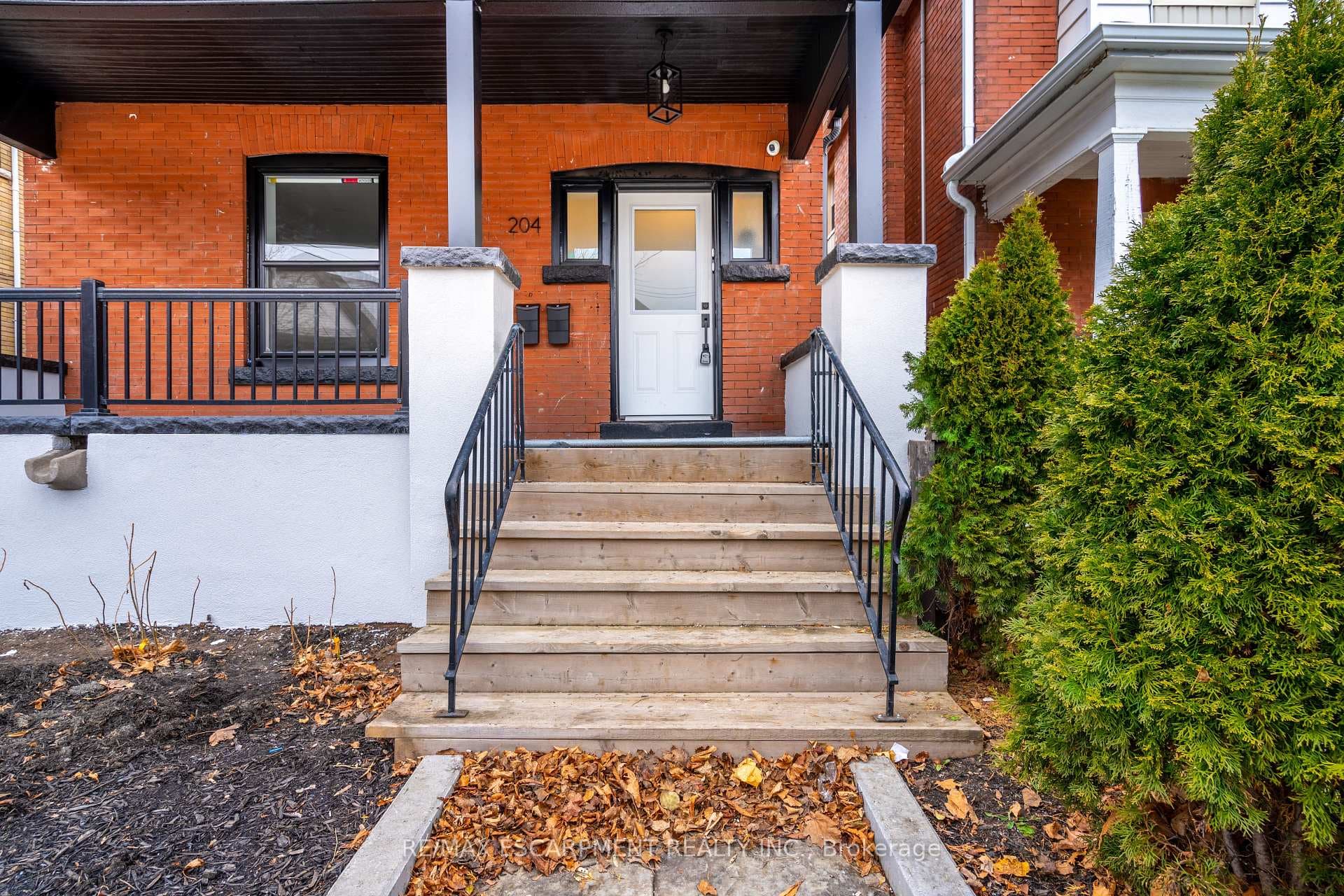 204 Balsam Avenue photo 3