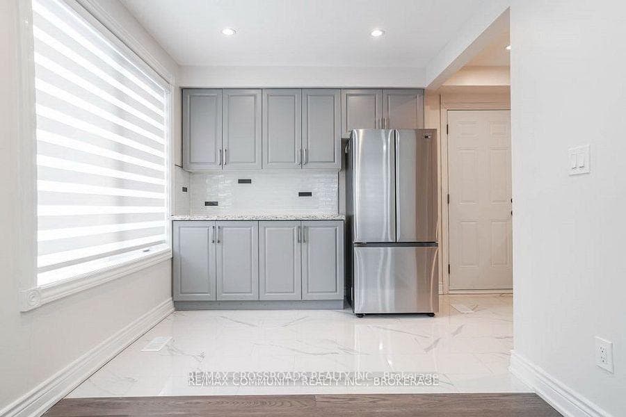 105 Brimorton Drive Unit Main photo 5