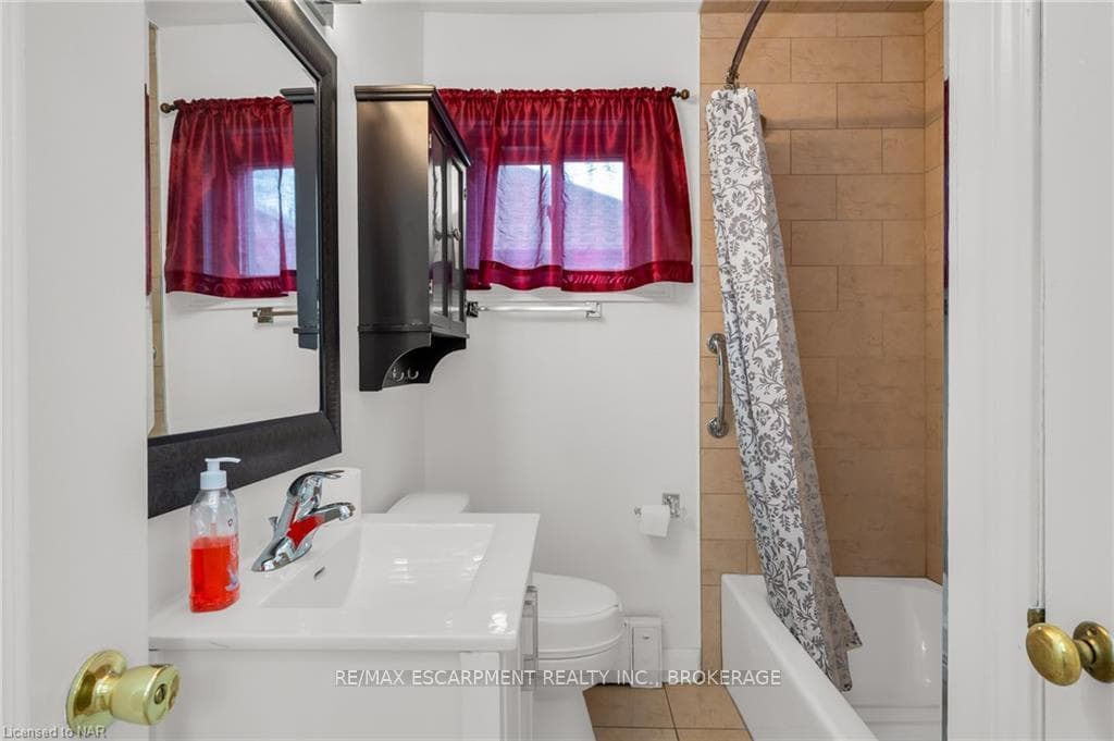 160 WELLAND Avenue Unit MAIN photo 14