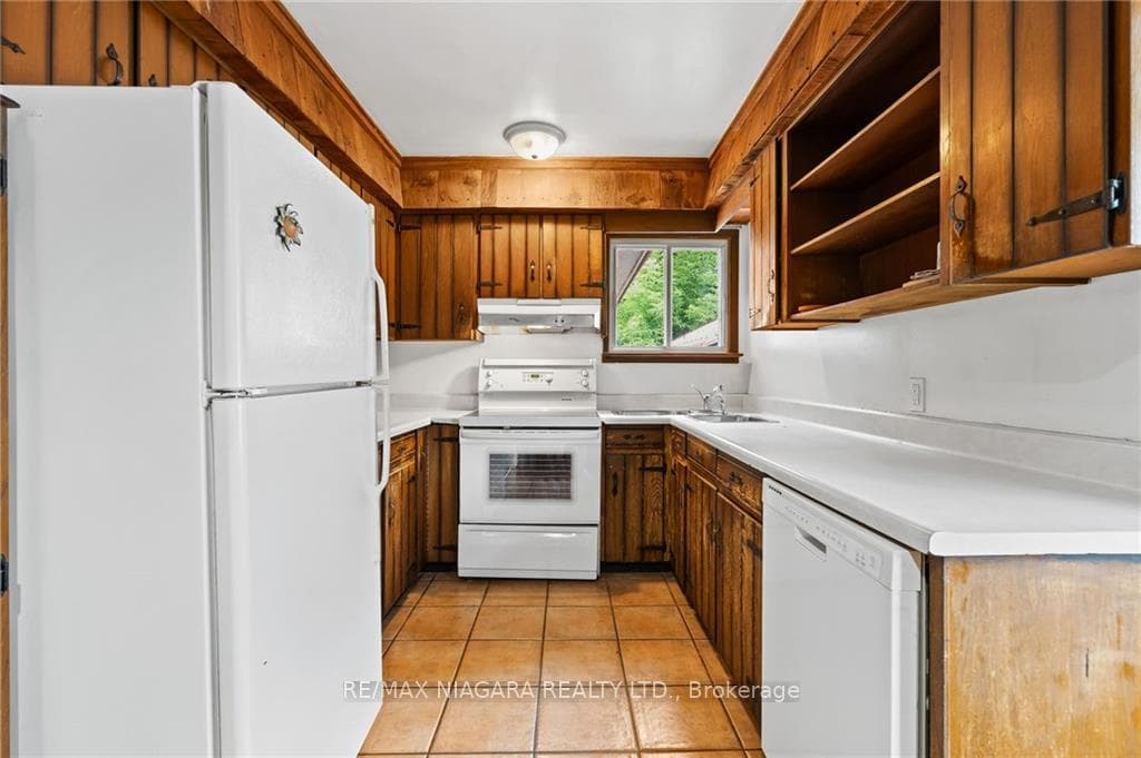 42 Highland Avenue photo 12
