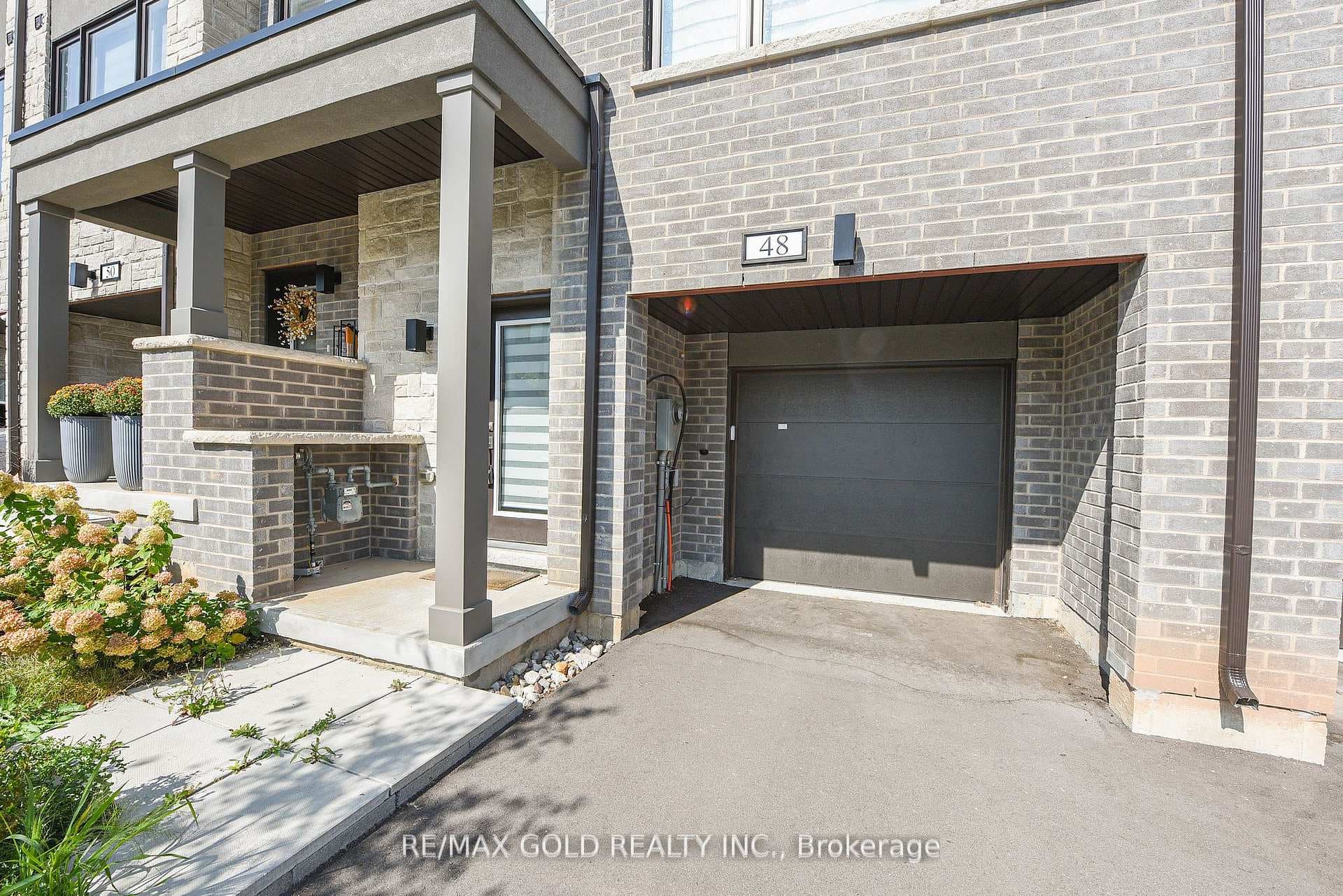 48 Windtree Way photo 2