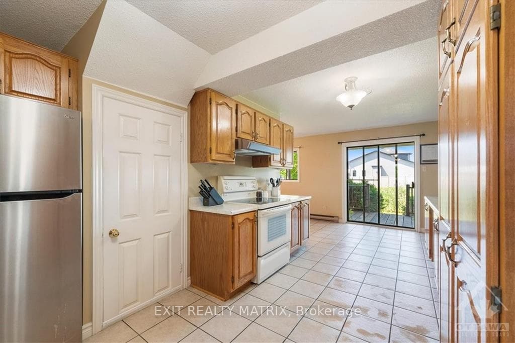 1046 ST THOMAS Road photo 7