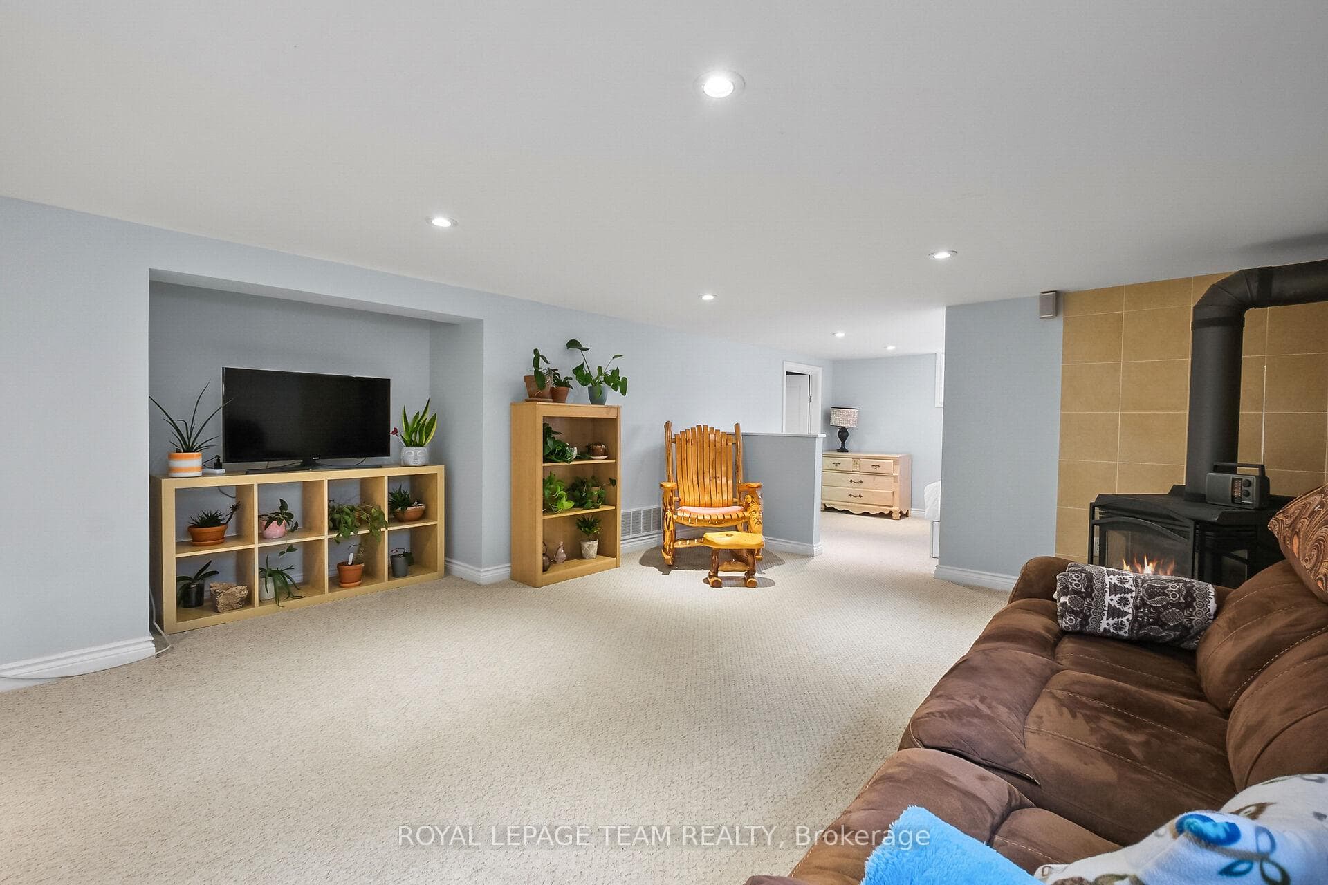 2626 Brentwood Avenue photo 29