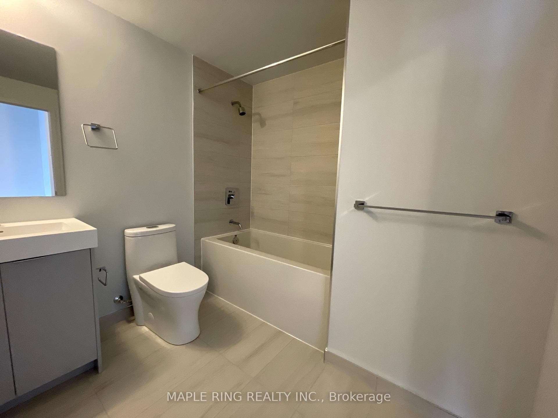 2920 Highway 7 Road Unit 2411 photo 6