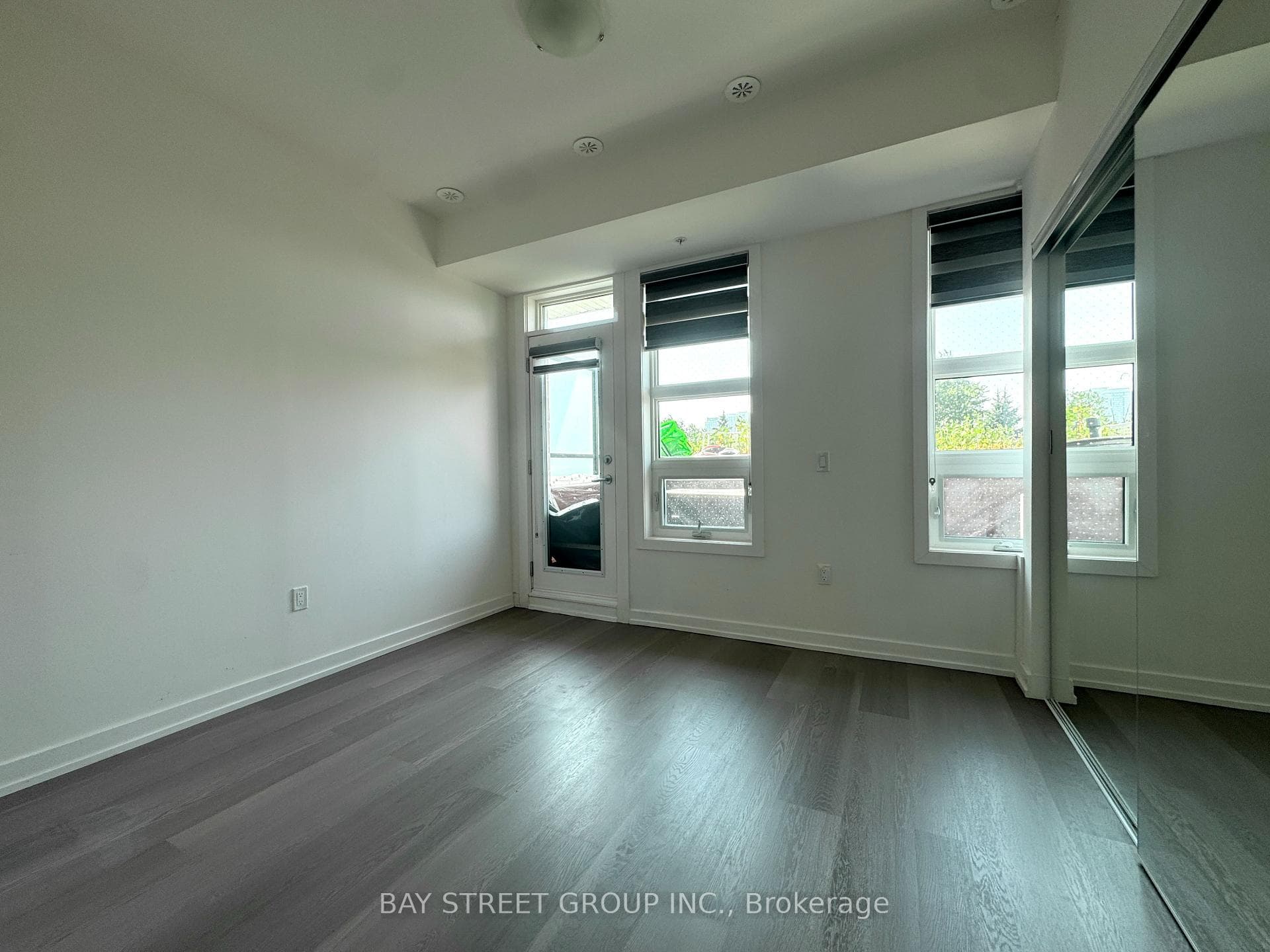 57 Finch Avenue Unit 33 photo 11