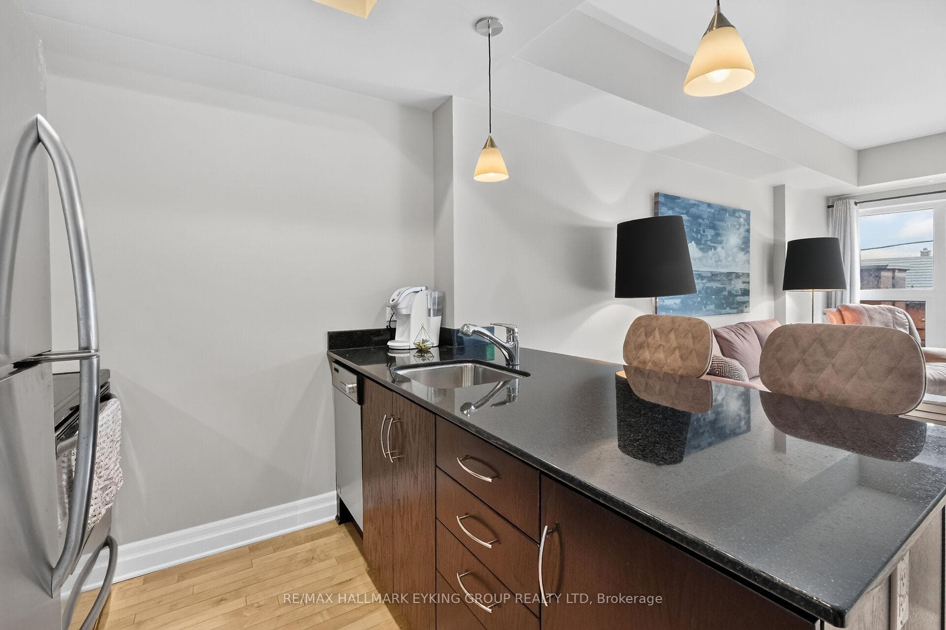 245 Kent Street Unit 301 photo 21