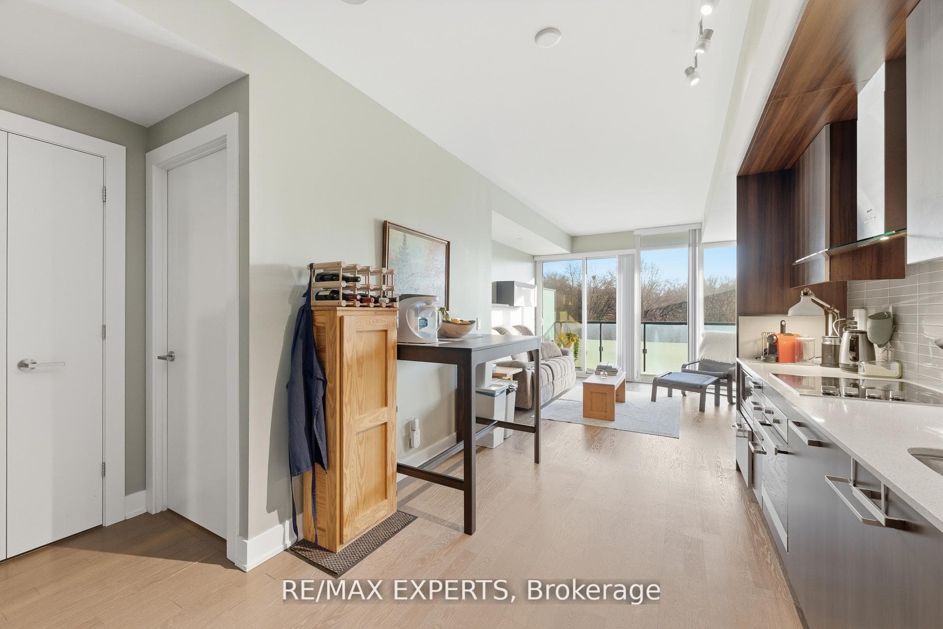 3018 Yonge Street Unit 410 photo 14