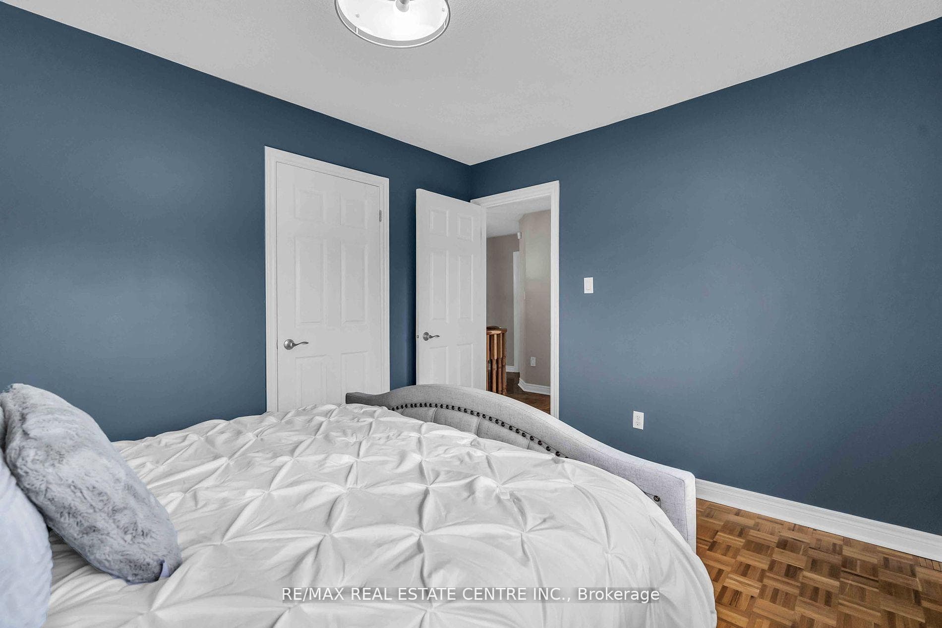 5 Cornerstone Court photo 28