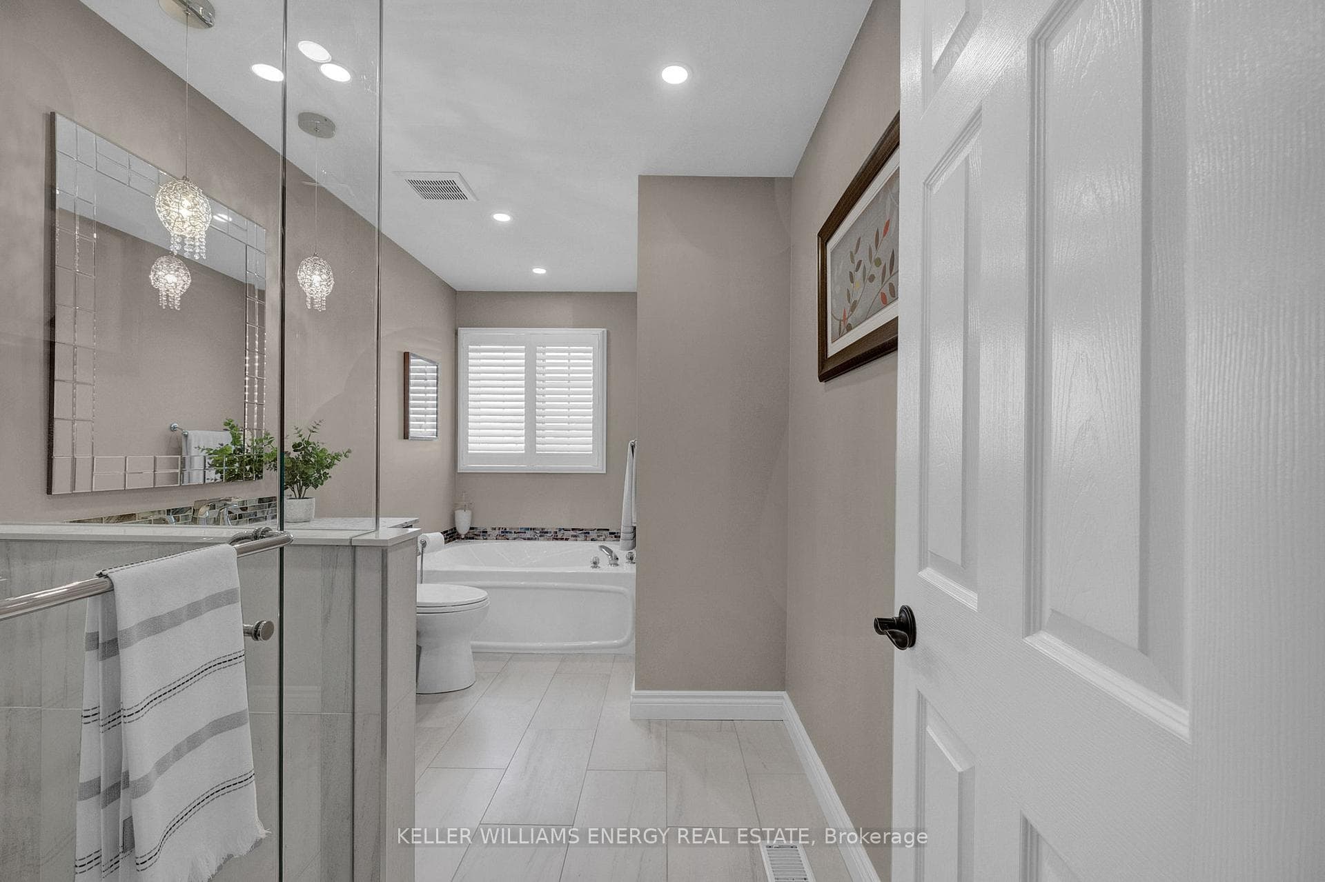 Upper Floor Primary Bedroom Ensuite Washroom