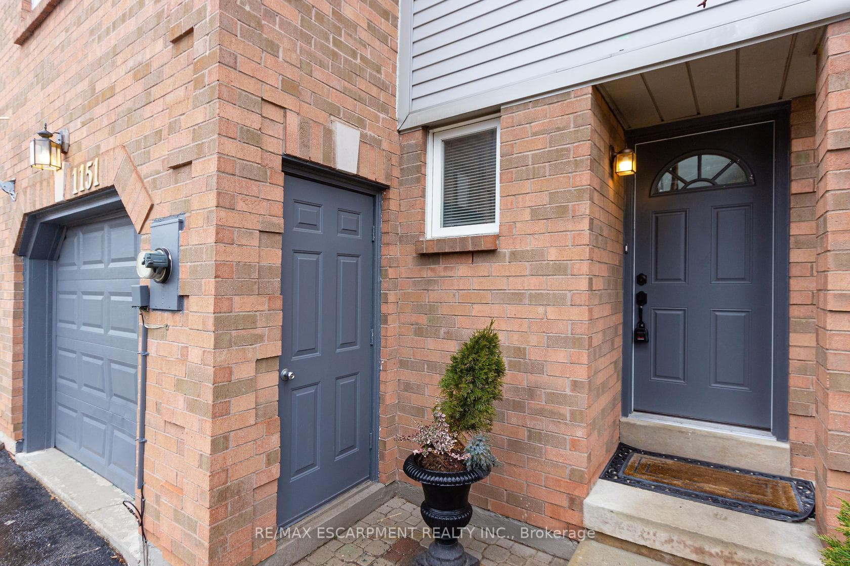 1151 Leewood Drive photo 2