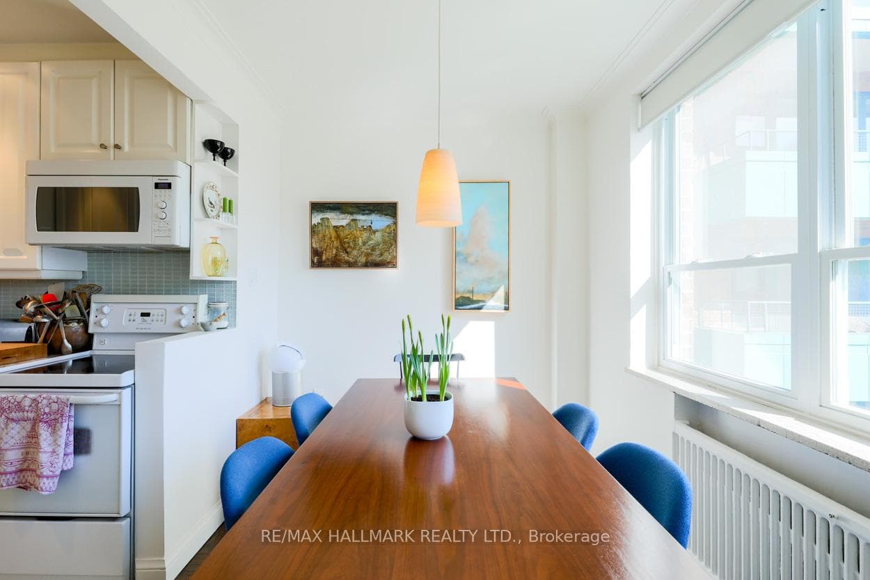 30 Elm Avenue Unit 212 photo 13