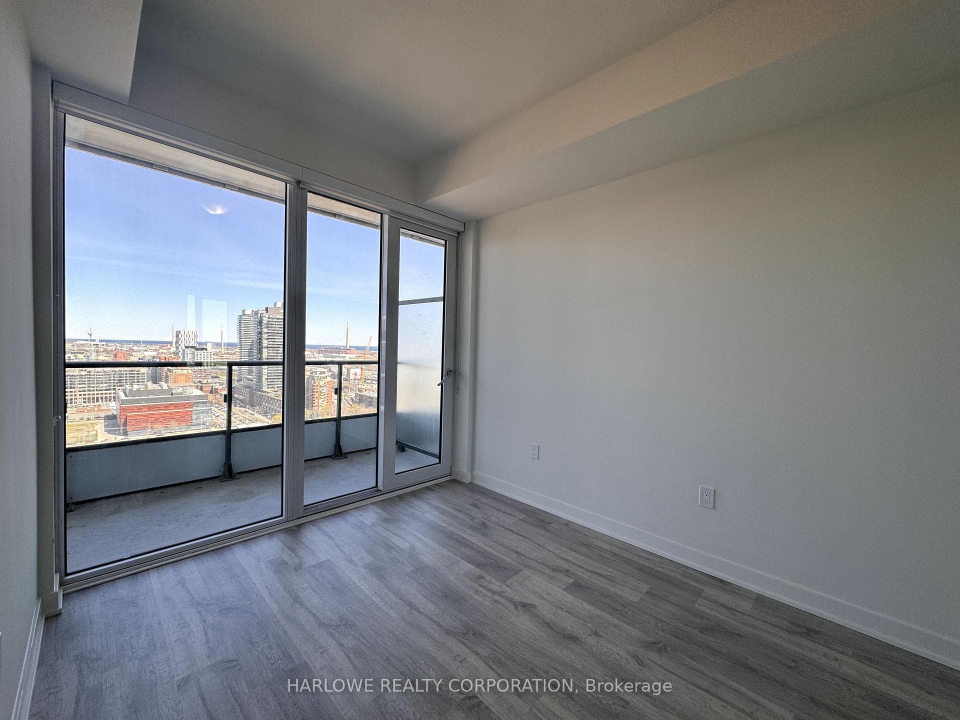 70 Princess Street Unit 2205 E photo 13