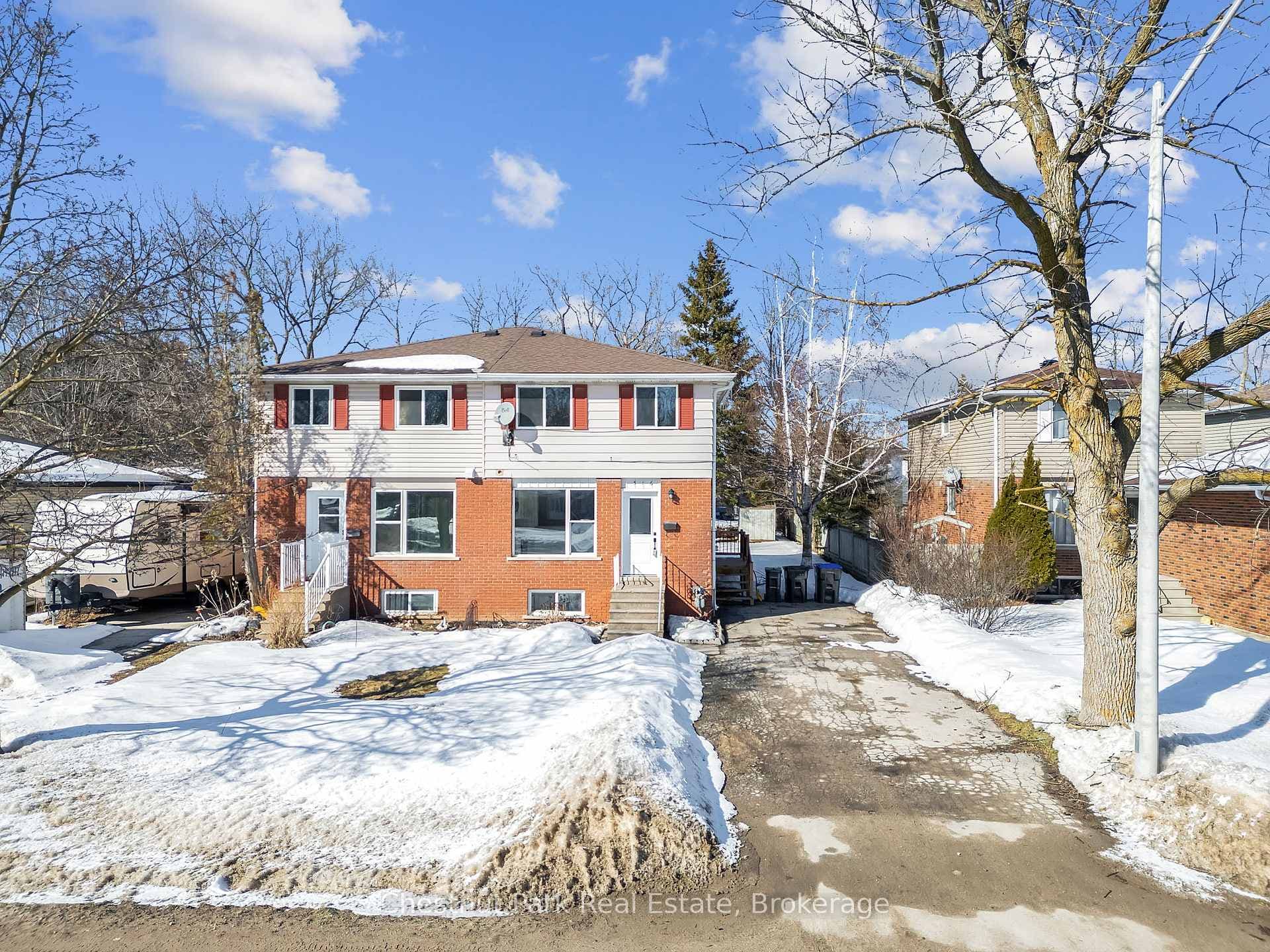 516 Tenth Street photo 1