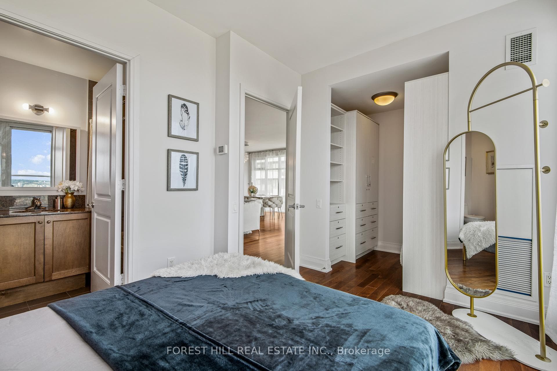 2191 Yonge Street Unit 4906 photo 35