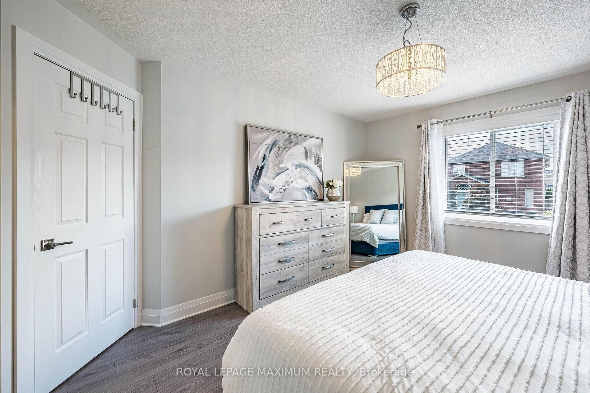 913 Miller Park Avenue photo 24