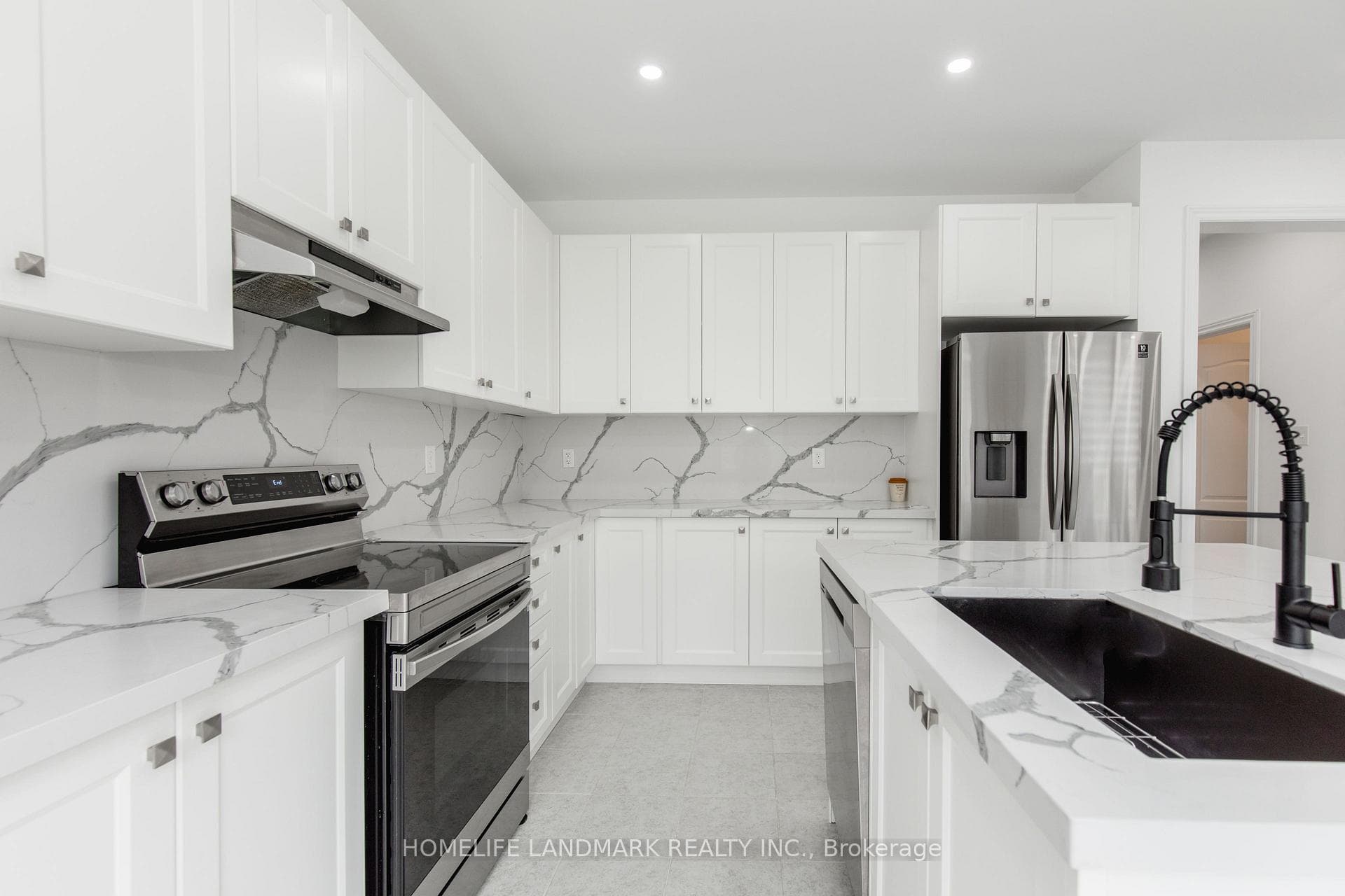 20 Mclean Avenue photo 9