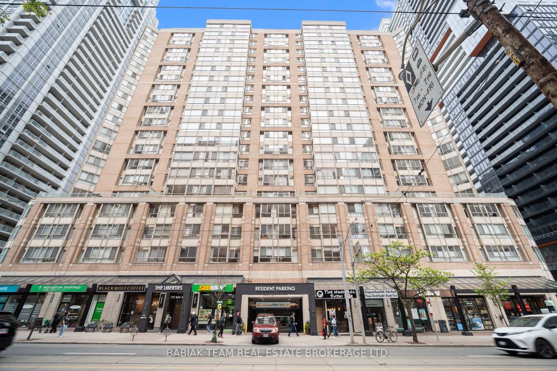 711 Bay Street Unit 1613 photo 39
