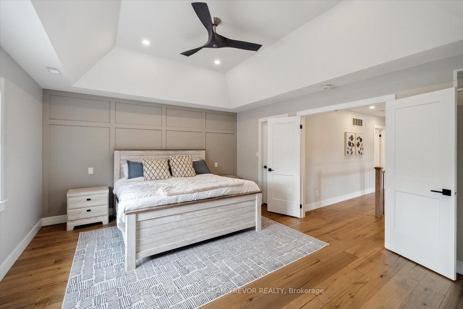 315 Pasadena Drive photo 20