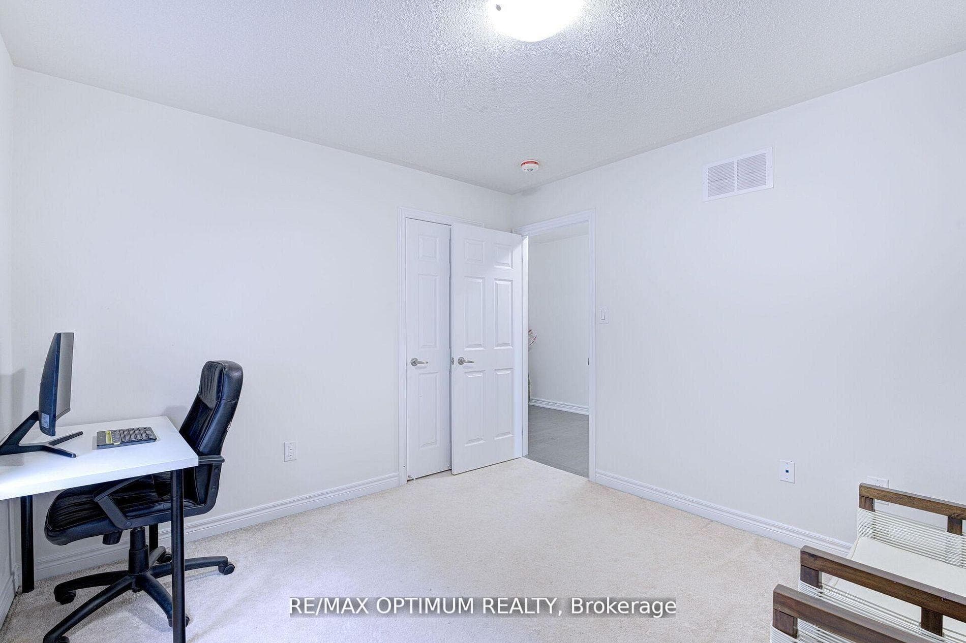 184 EDGAR BONNER Avenue photo 33