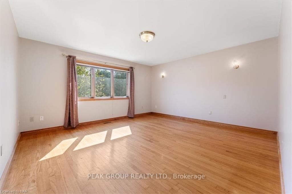 7050 HAROVICS Lane photo 15
