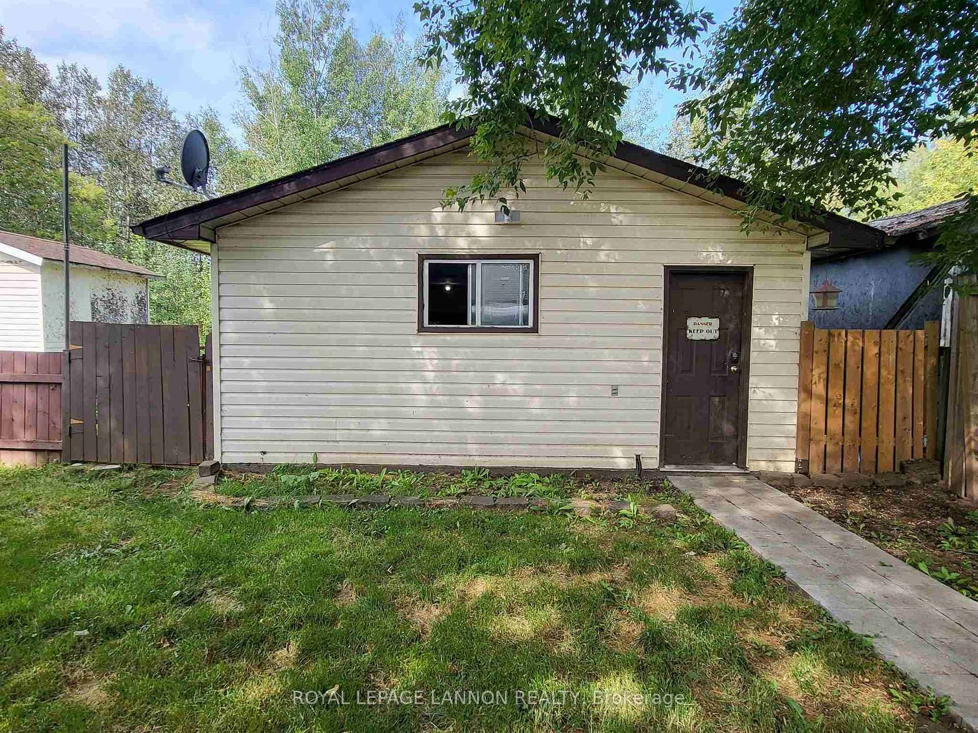 1733 Crawford Avenue photo 31