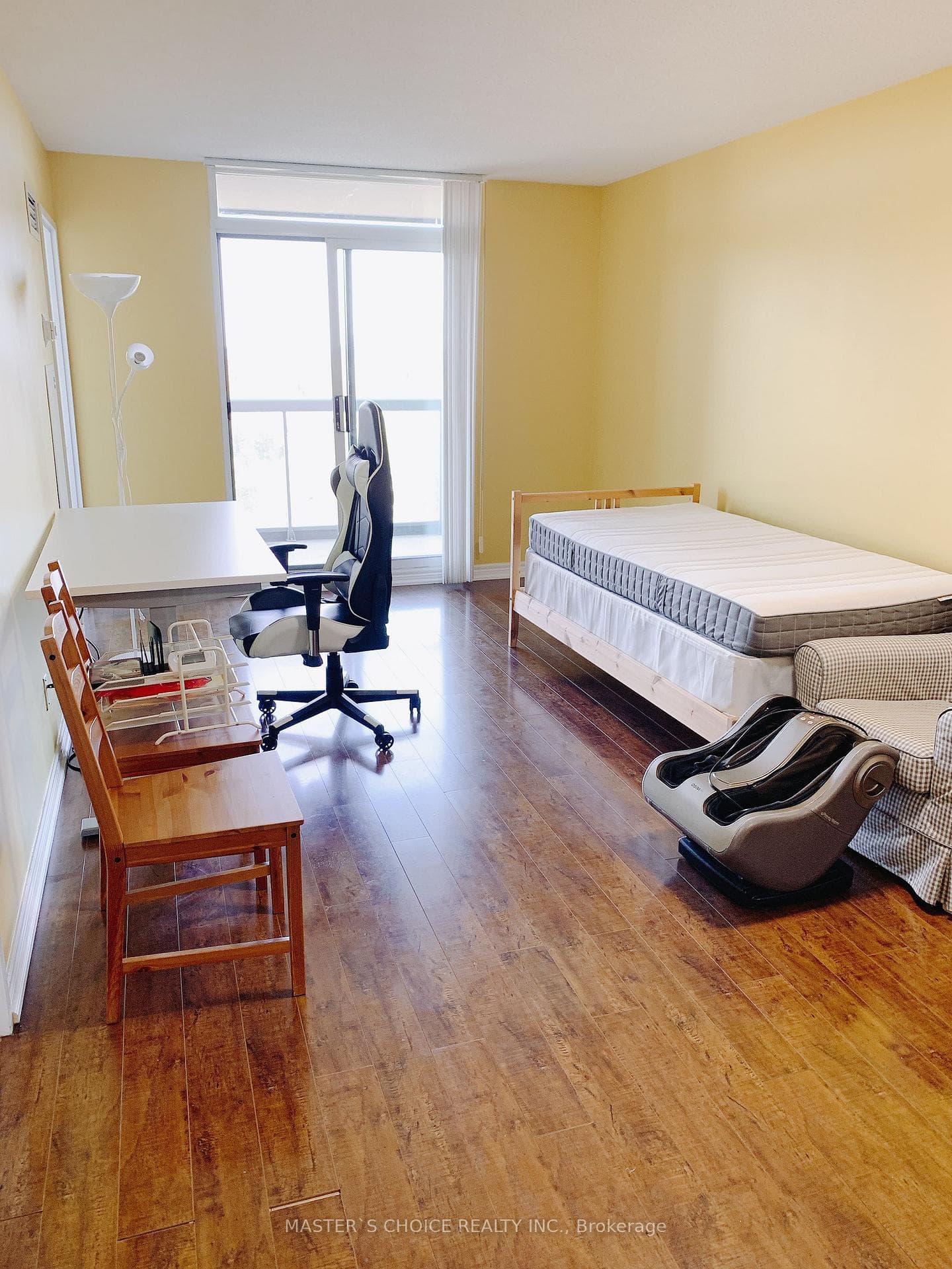 28 Empress Avenue Unit 1806 photo 6