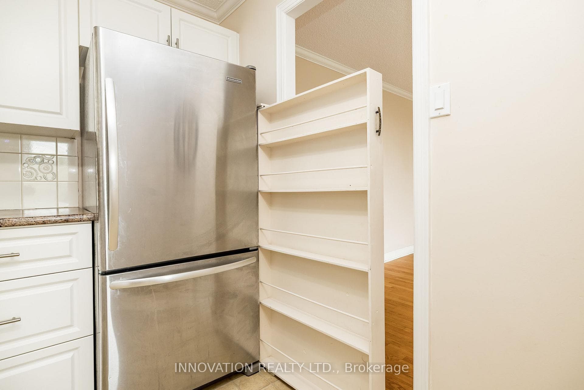 665 Bathgate Drive Unit 307 photo 21