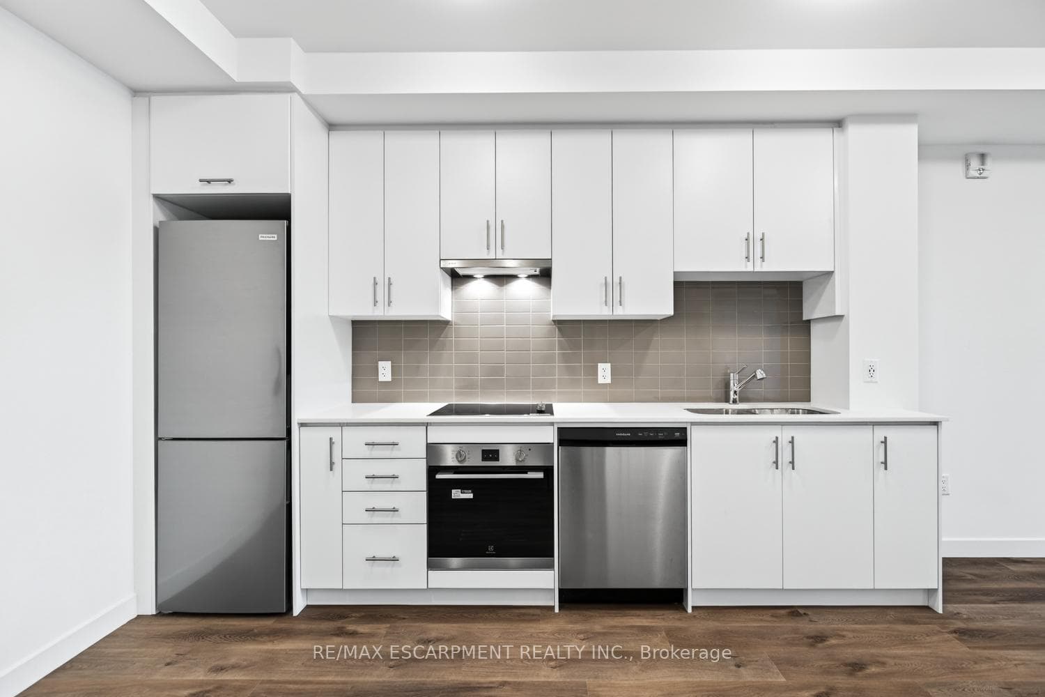 461 Green Road Unit 220 photo 10