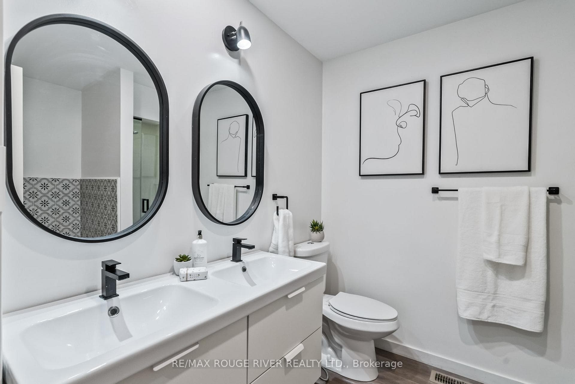 22 Thackery Drive photo 32