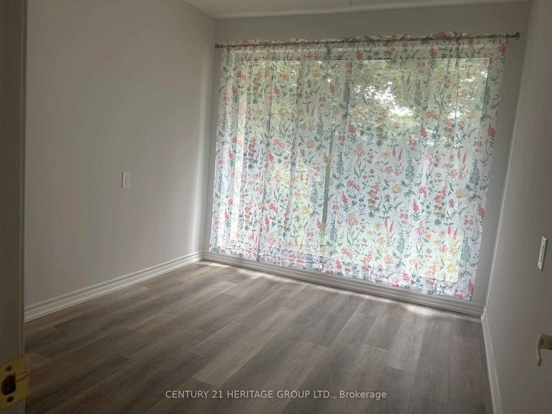 408 Osiris Drive photo 7
