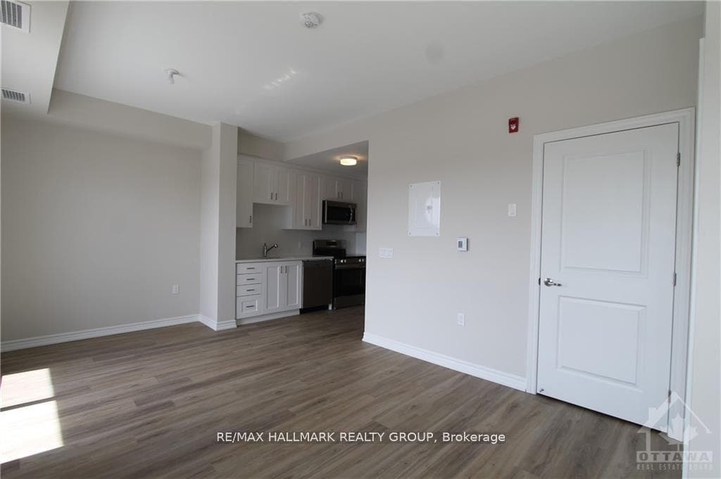 1350 Hemlock Road Unit 412 photo 7