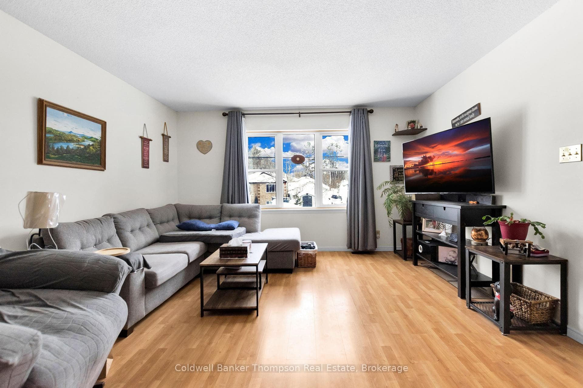 34 Sabrina Park Drive photo 3