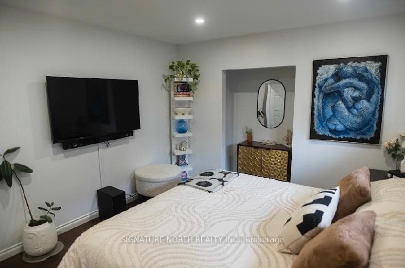 2709 Park Row photo 7