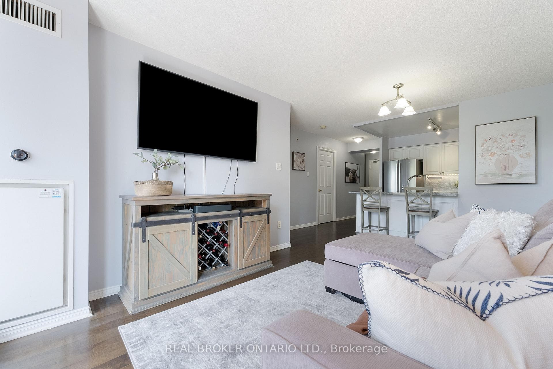 300 Balliol Street Unit 611 photo 18