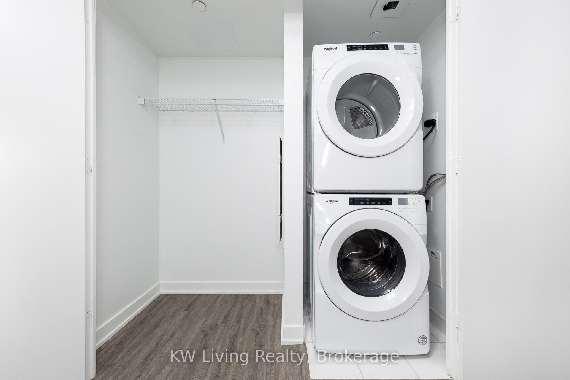 327 King Street Unit 1302 photo 13