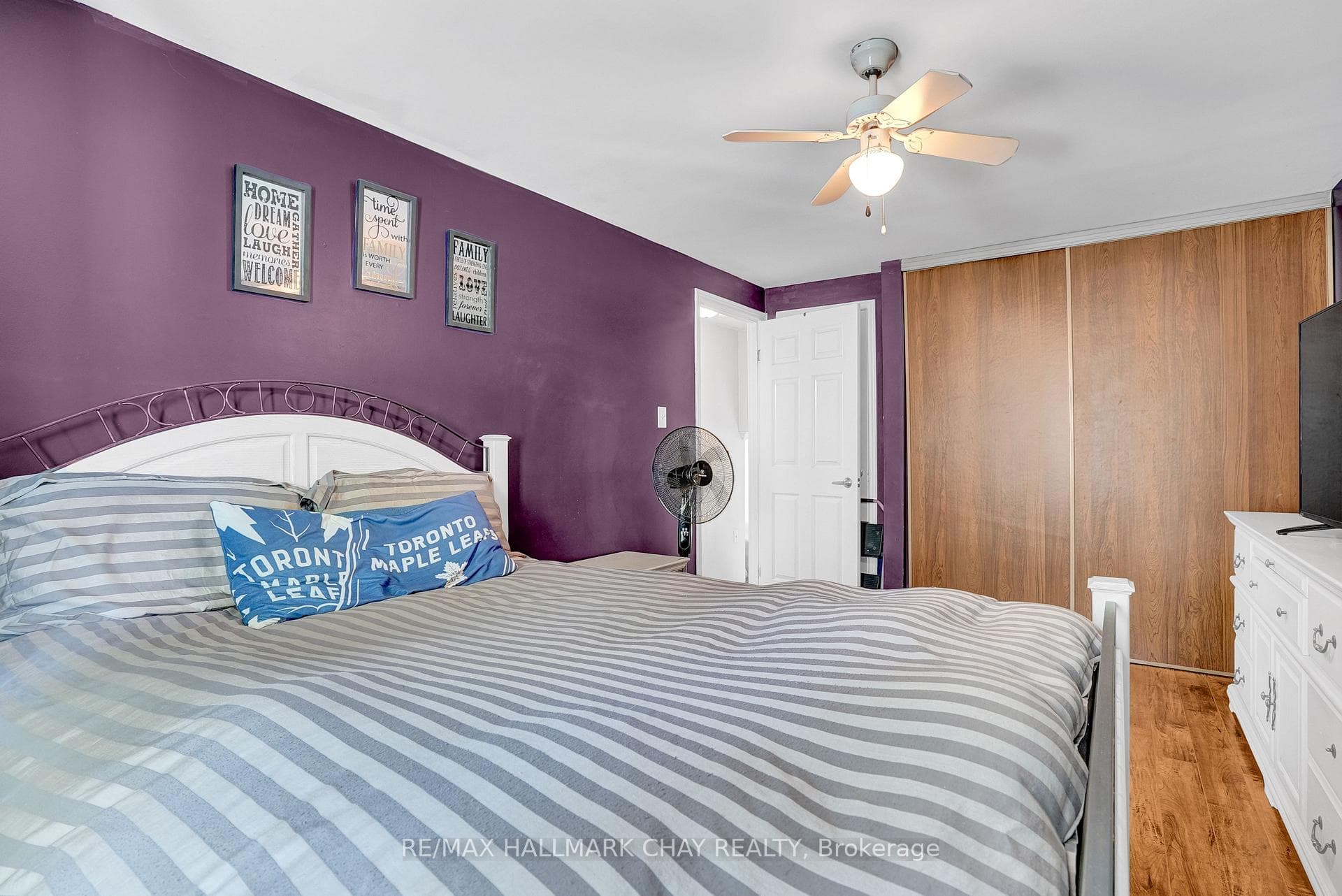 16 Austen Lane photo 11