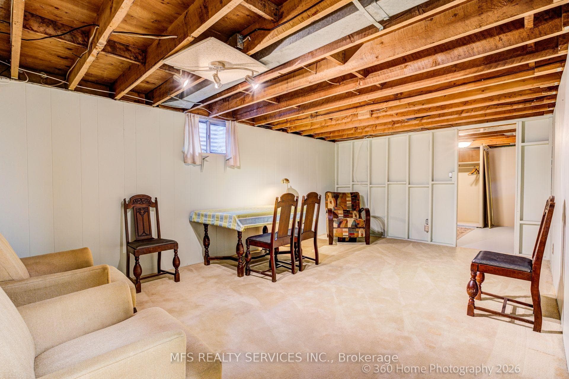 47 Deep Dene Drive photo 19