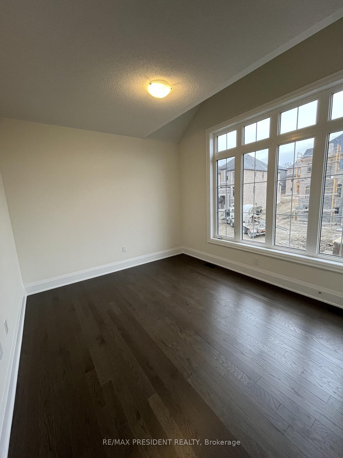 130 Wraggs Road photo 15