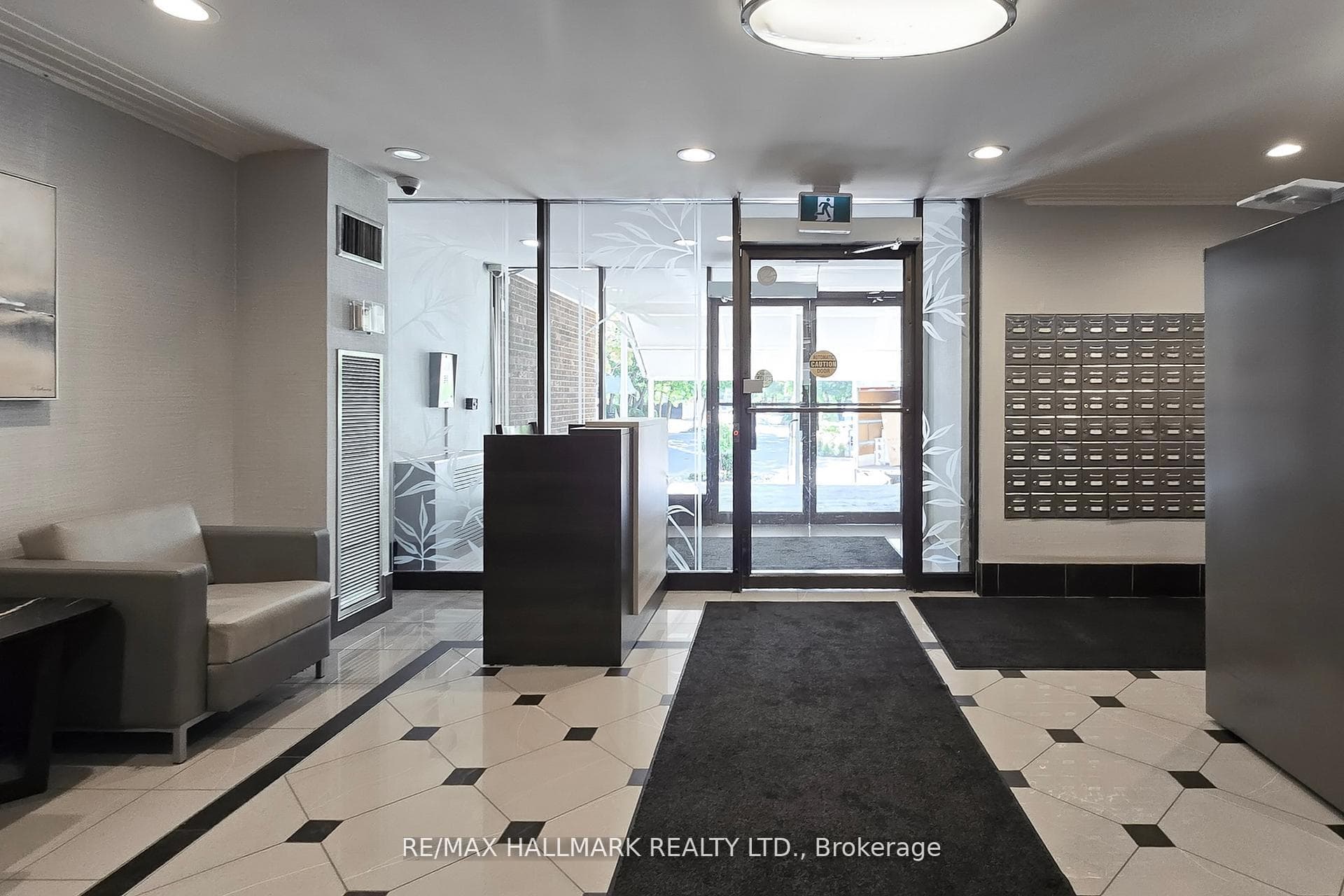 16 Elgin Street Unit 316 photo 28