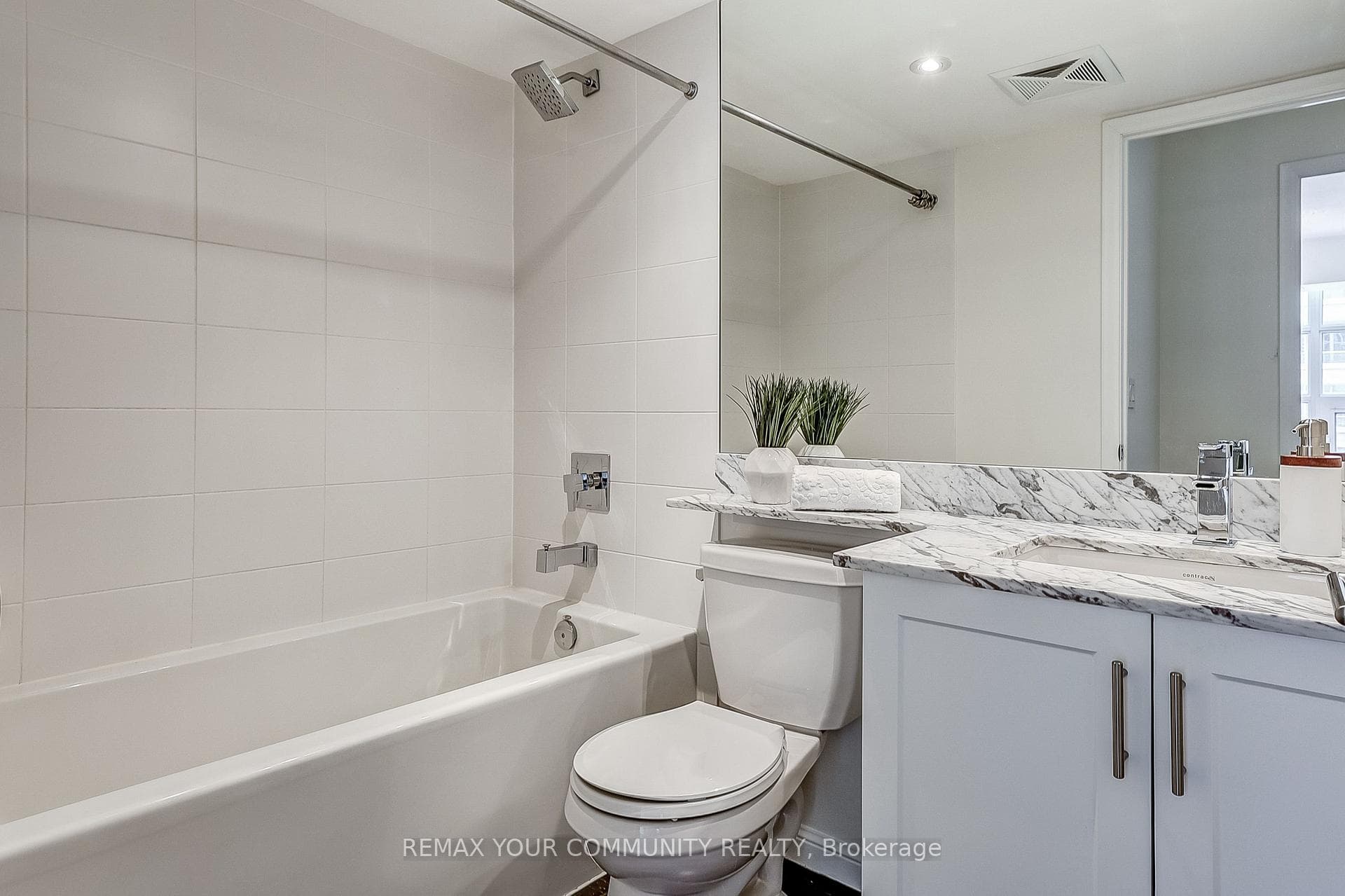 4 pc 2nd Bath
