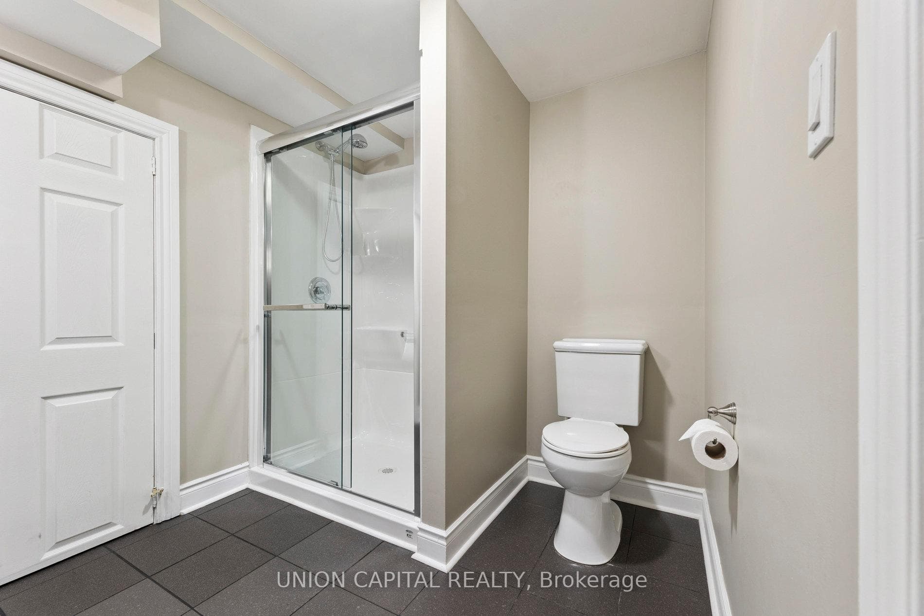 86 Charing Crescent photo 45