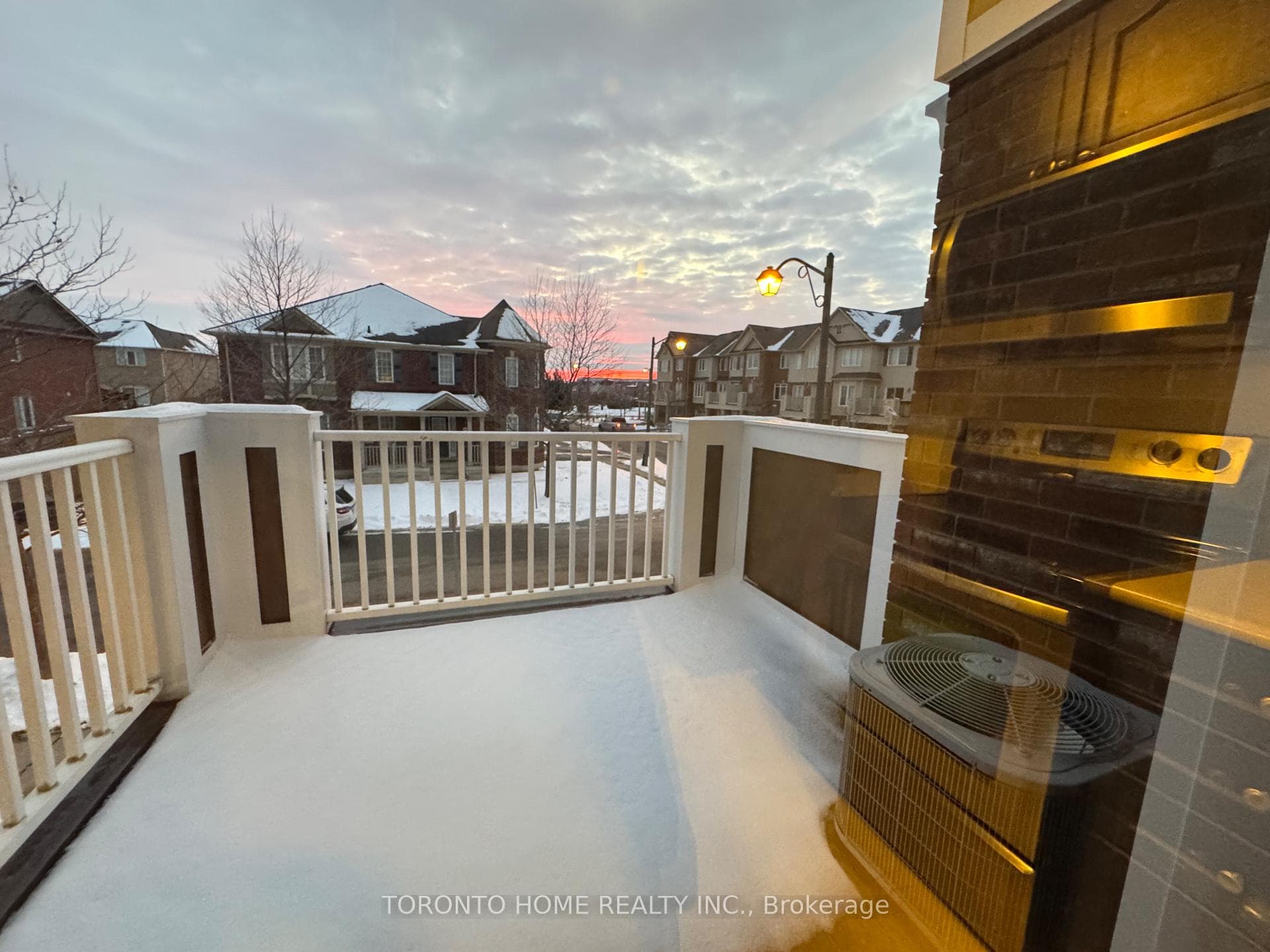 1037 Haxton Heights photo 12