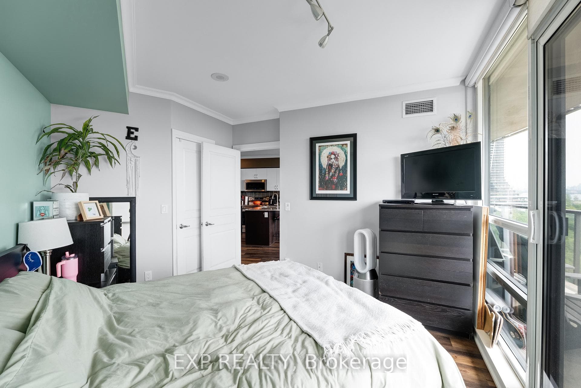 2230 Lake Shore Boulevard Unit 808 photo 19
