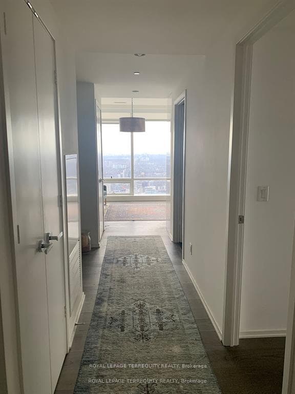 1 Bloor Street Unit 6708 photo 11