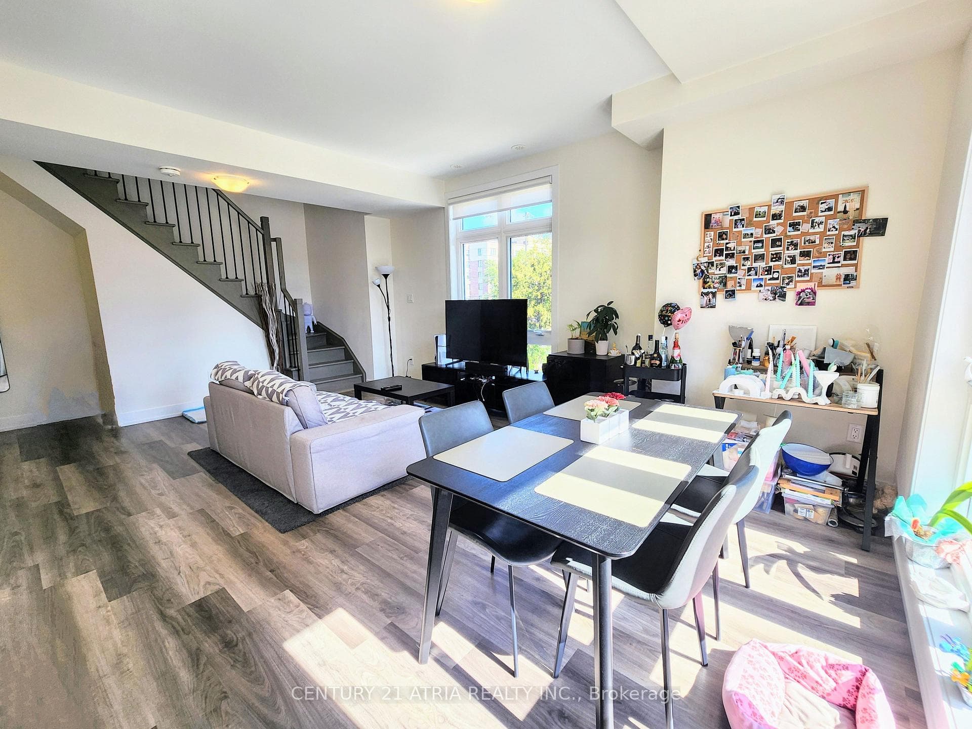 1 Bond Crescent Unit 3 photo 11