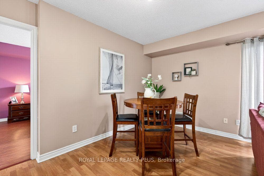 2088 Lawrence Avenue Unit 412 photo 9